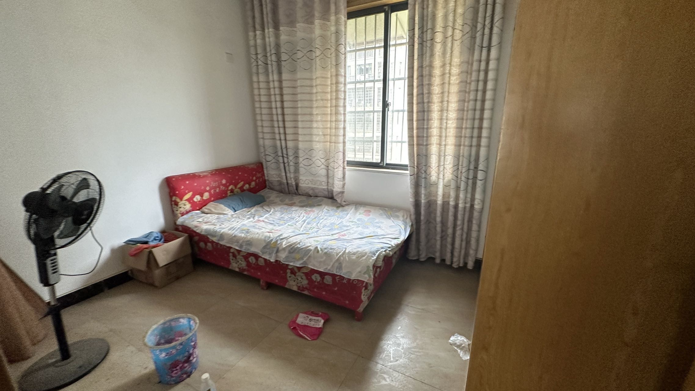 邦华苑，3室2厅1卫，122.00㎡，售价45.00万 二手房