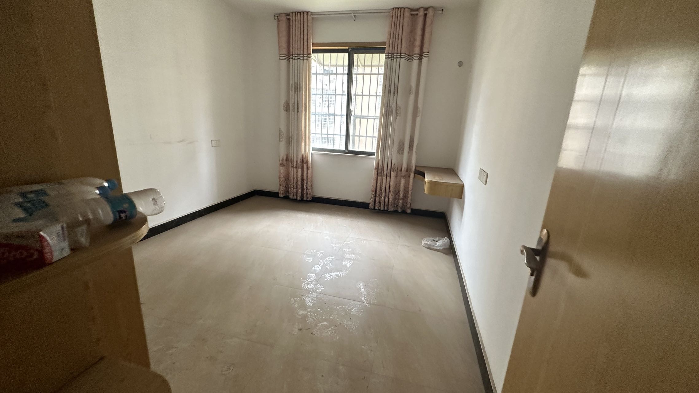 邦华苑，3室2厅1卫，122.00㎡，售价45.00万 二手房