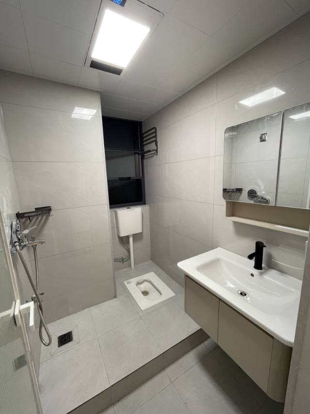 新加坡国际健康城，2室2厅1卫，62㎡，精装，租金1500元/月 租房