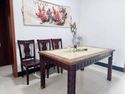 珍珠湖小区，3室2厅1卫，120.00㎡，普装，租金900.00元/月