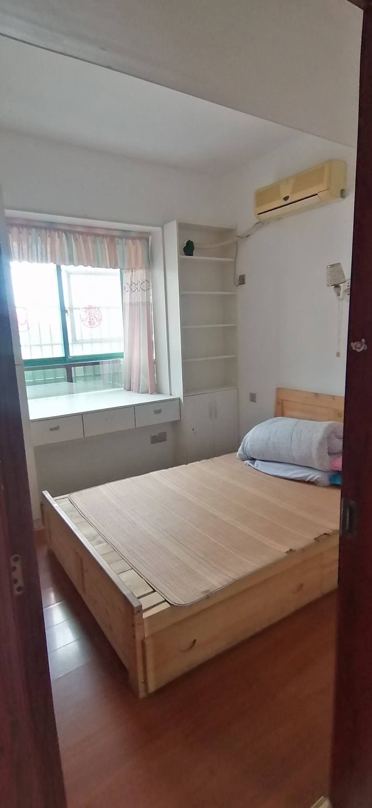 湖滨家园，3室2厅1卫，82.00㎡，简装，售价39万 二手房