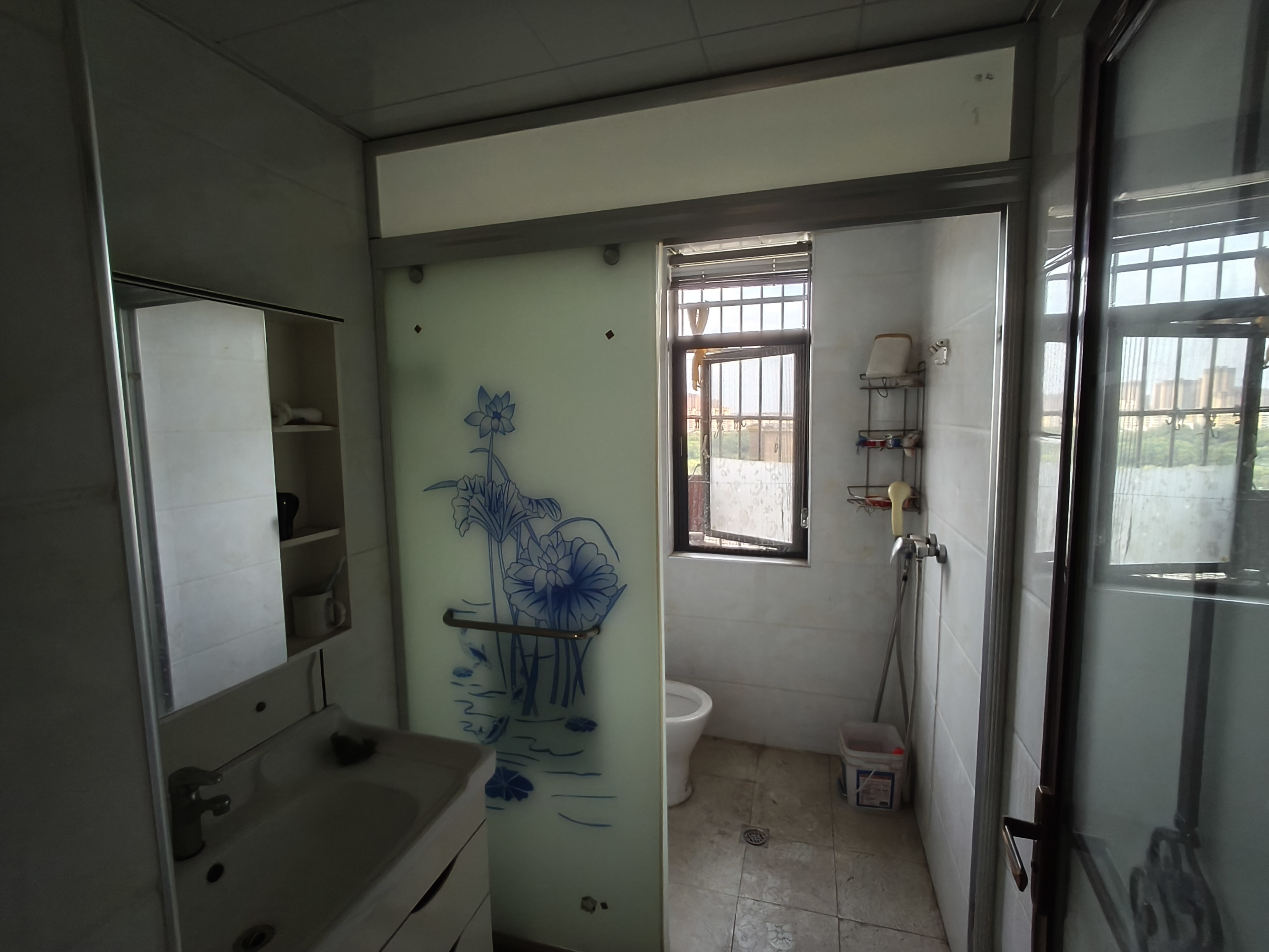 湖滨家园，3室2厅1卫，100.00㎡，普装，售价38.00万 二手房