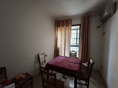 湖滨家园，3室2厅1卫，100.00㎡，普装，售价38.00万