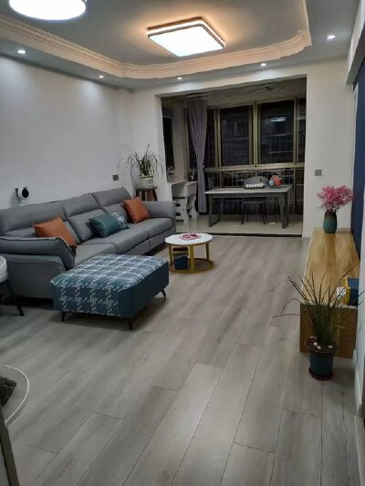 嘉华一街区，2室2厅1卫，76.00㎡，简装，售价29.00万