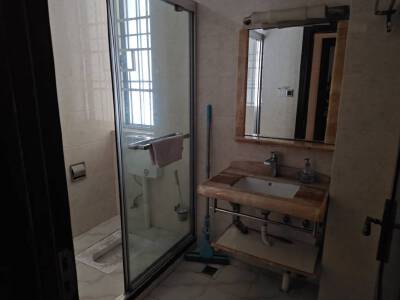 中航城庐山云岭，5室2厅6卫，239㎡，精装，租金6000元/月