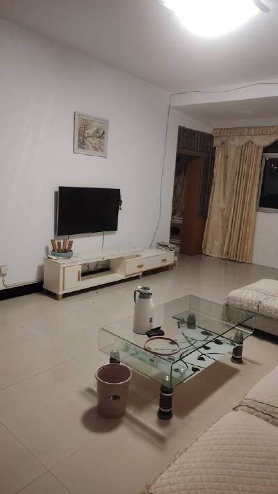 和平小区，3室2厅1卫，117.00㎡，简装，租金800.00元/月