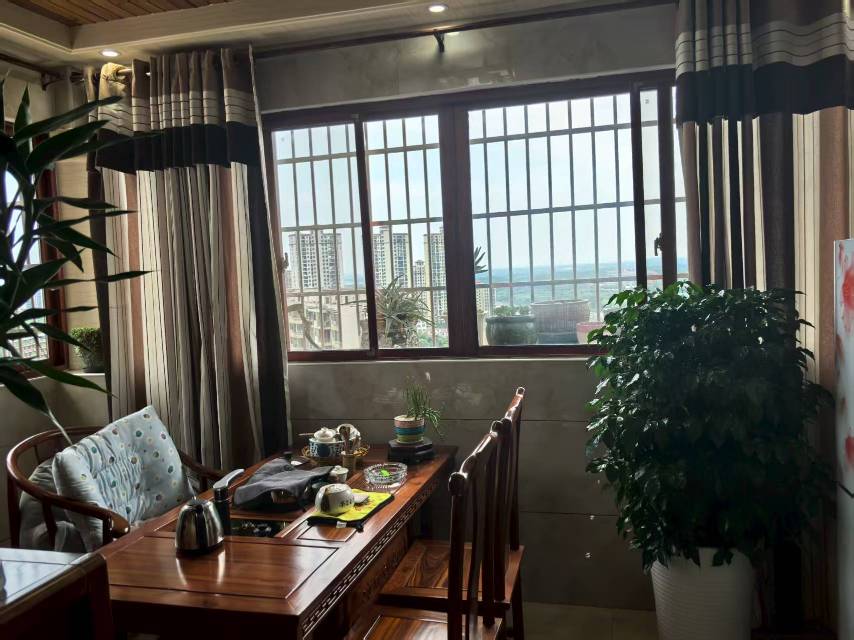 金涛国际华城，2室2厅2卫，89.52㎡，精装，售价41万 二手房