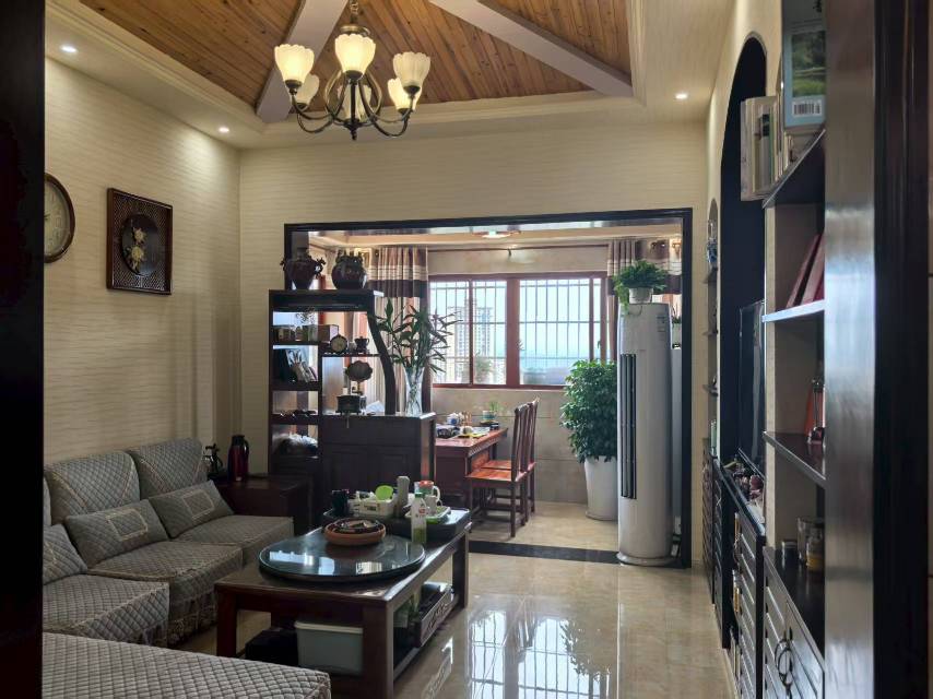 金涛国际华城，2室2厅2卫，89.52㎡，精装，售价41万 二手房