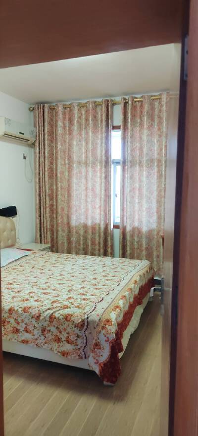 益和花园雅士居，2室1厅1卫，107.82㎡，普装，售价32.00万