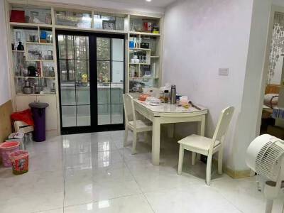 东方国际，3室2厅1卫，117.40㎡，普装，售价36.8万