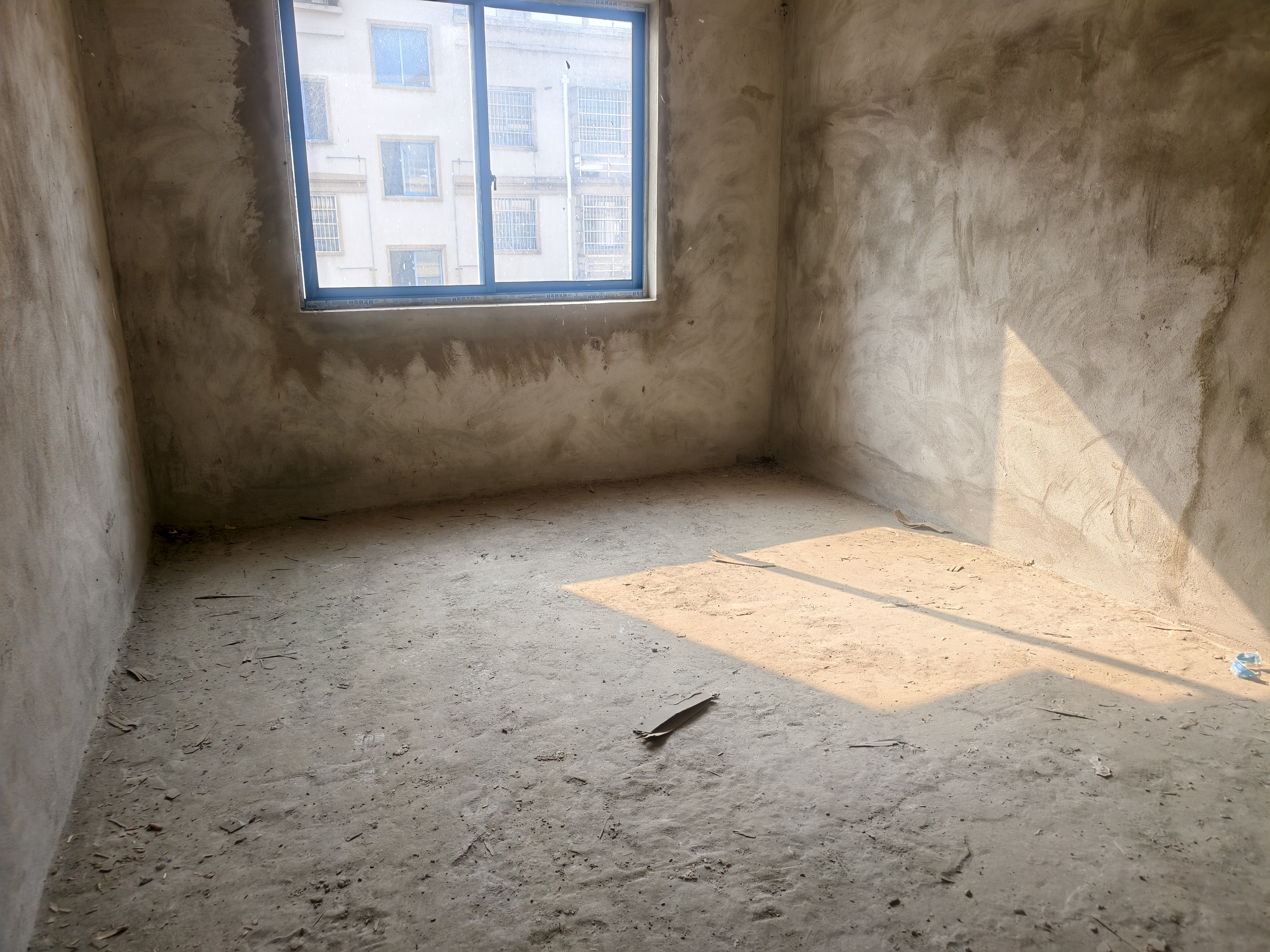 陈家花园，2室2厅1卫，80.00㎡，毛坯，售价20万 二手房