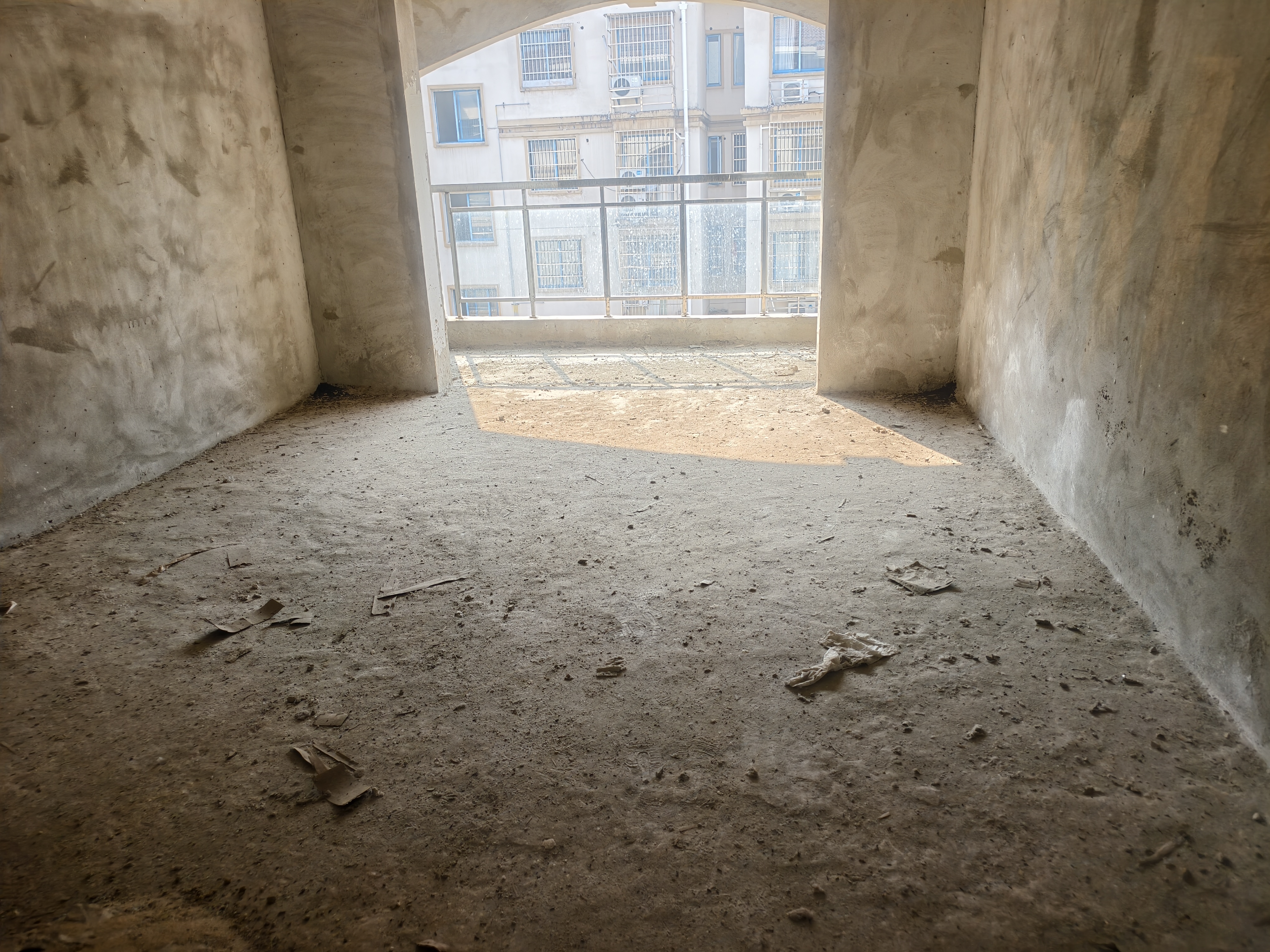 陈家花园，2室2厅1卫，80.00㎡，毛坯，售价20万 二手房