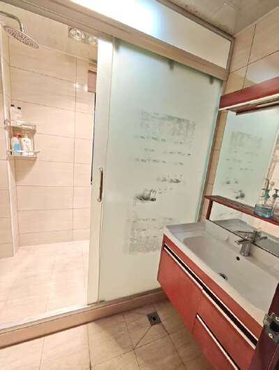 锦绣年华，3室2厅2卫，111.00㎡，简装，租金1000.00元/月