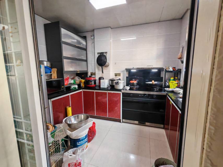 中航城果岭东方，3室2厅2卫，114.02㎡，简装，售价38万 二手房