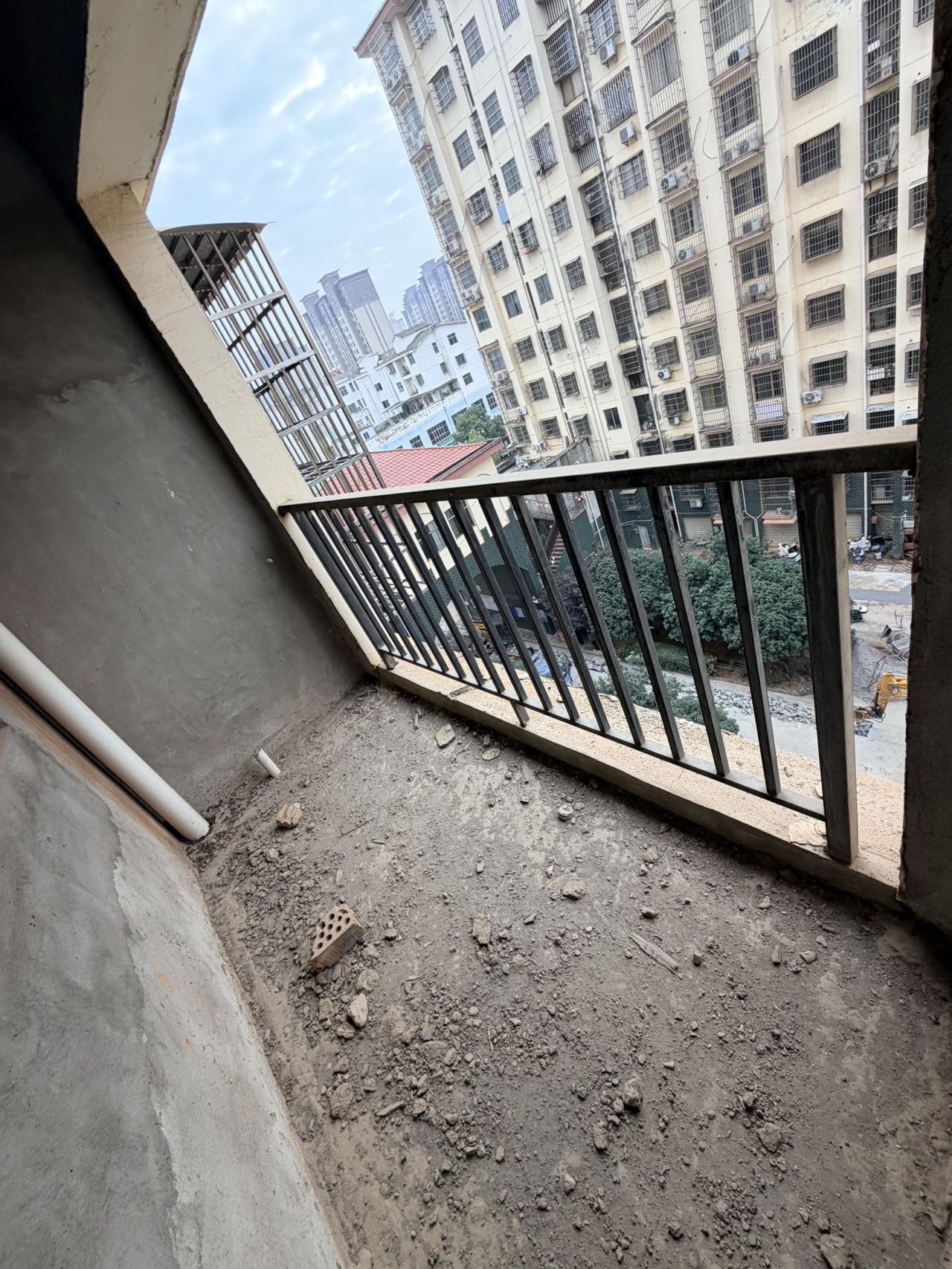 兴德顺景，3室2厅2卫，125.00㎡，售价35万 二手房