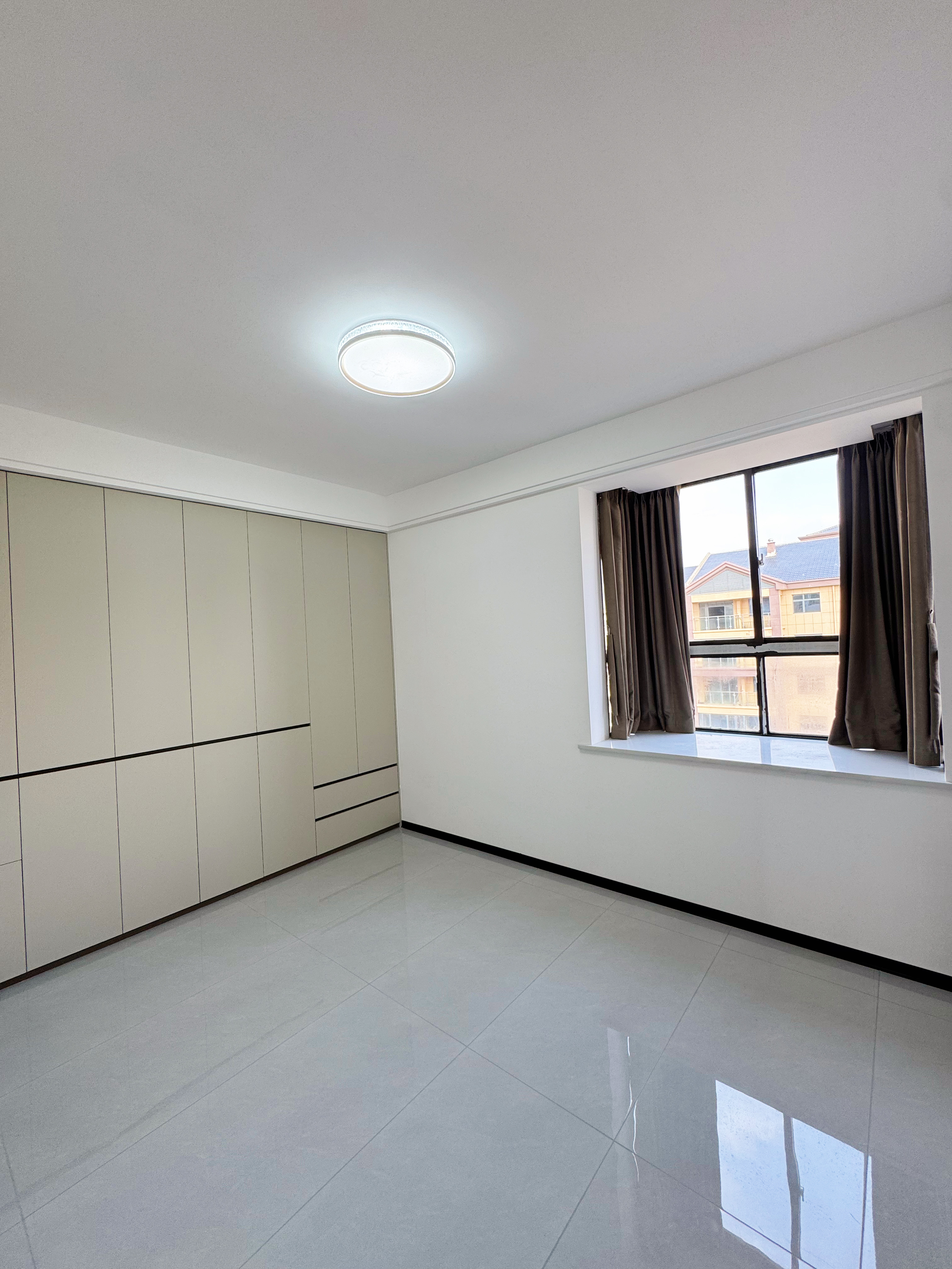 聚贤锦园，3室2厅2卫，123.99㎡，精装，售价59.80万 二手房