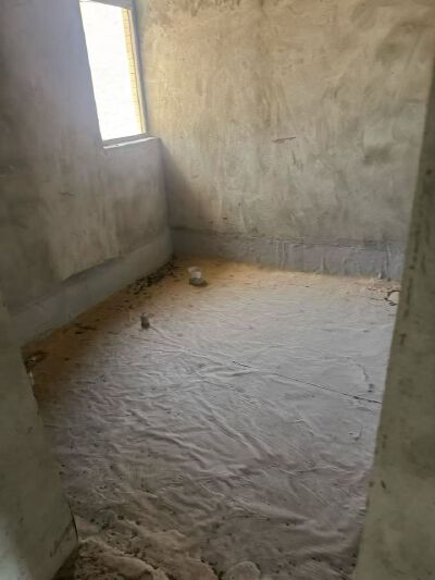 东方国际，3室2厅2卫，132.56㎡，毛坯，售价42万