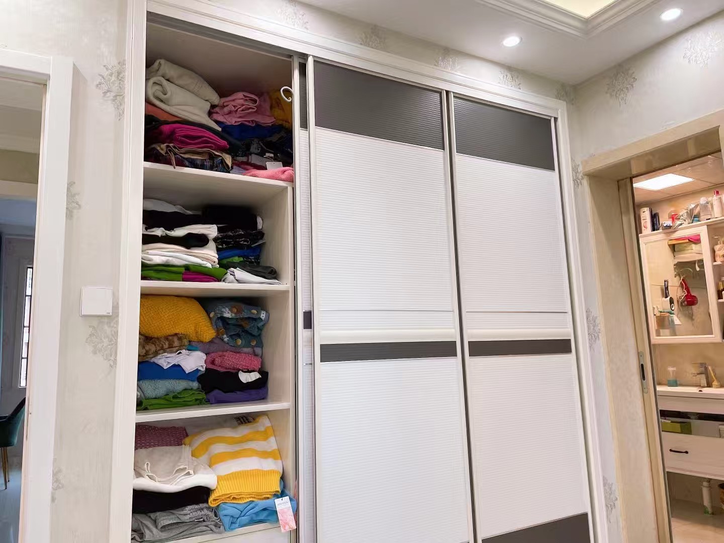 天湖郦都，3室2厅3卫，143.68㎡，精装，售价48万 二手房